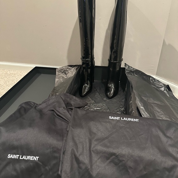 SAINT LAURENT Vernice Grupy Patent Leather High Knee Boots-Italy Size 38 - Picture 10 of 16
